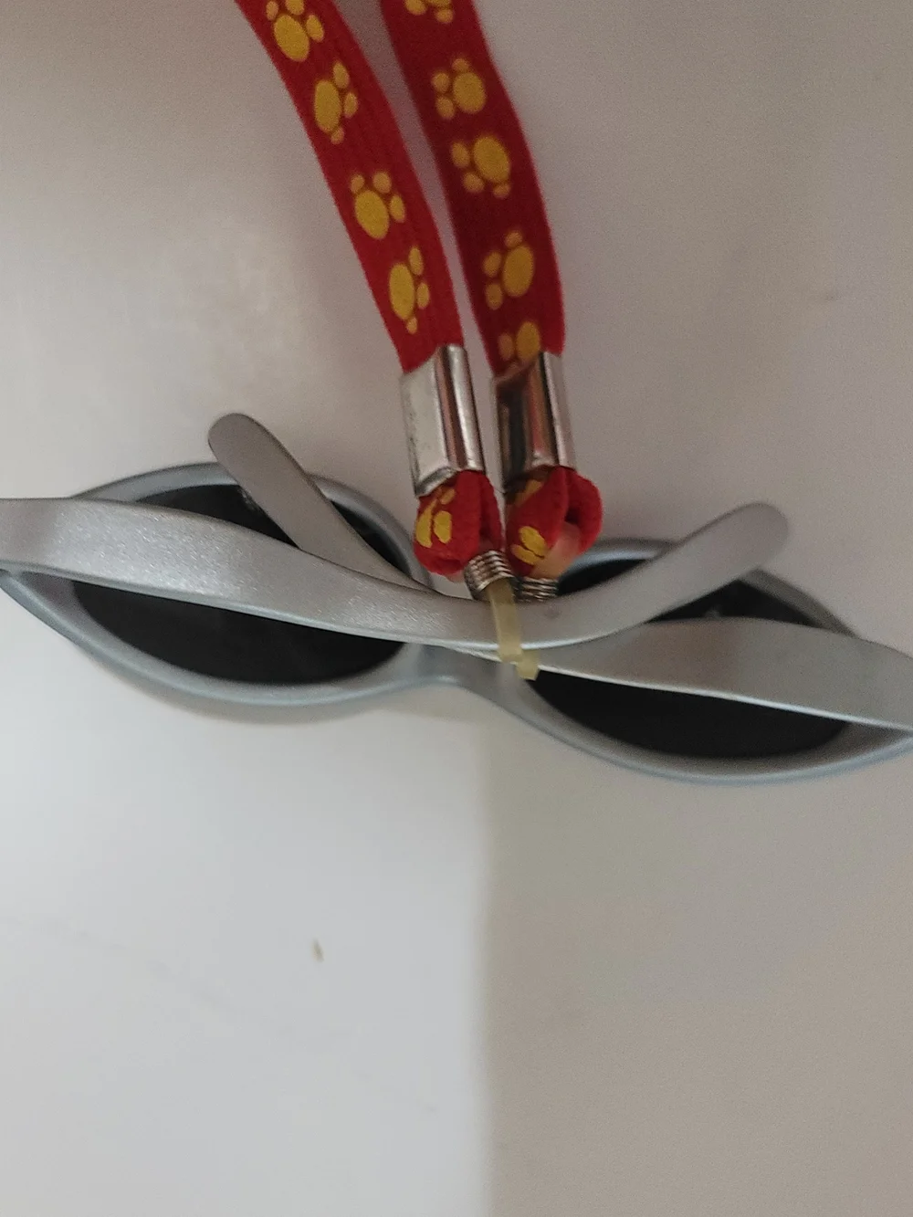 Build-A-Bear Silver Sunglasses Red Head Strap Yellow Pawprints Accessory Cat Eye